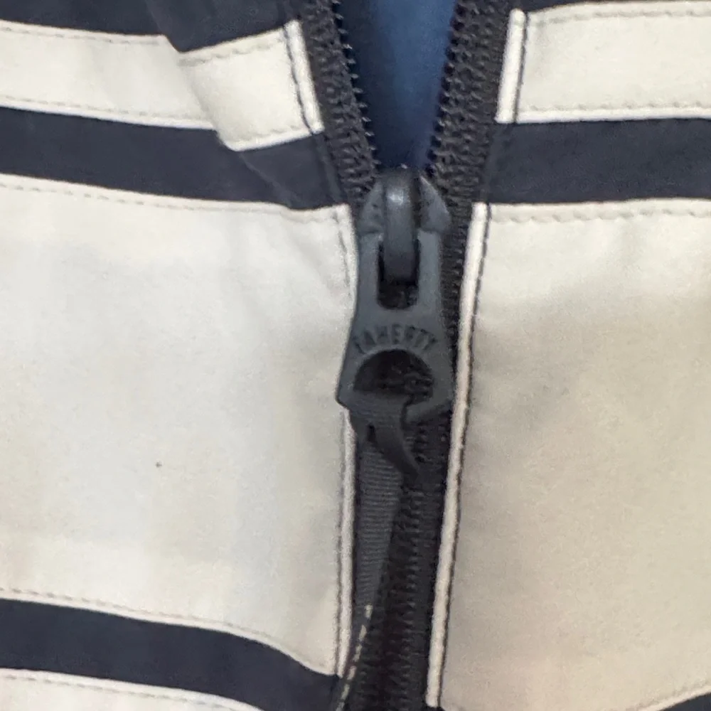 Faherty Shorelite Surf Stripe hooded Jacket, blue nights - Picture 5 of 8